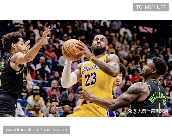 湖人詹姆斯带队逆转勇士赢得关键比赛引热议